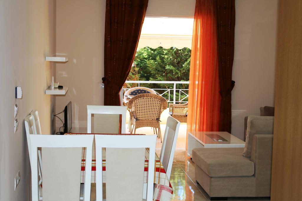 Apartment Eclipse ซารานเดอ ภายนอก รูปภาพ